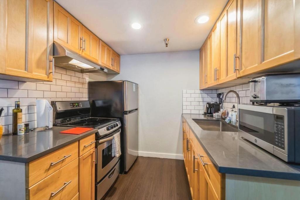 Отель The Oxford Seattle-Downtown Экстерьер фото