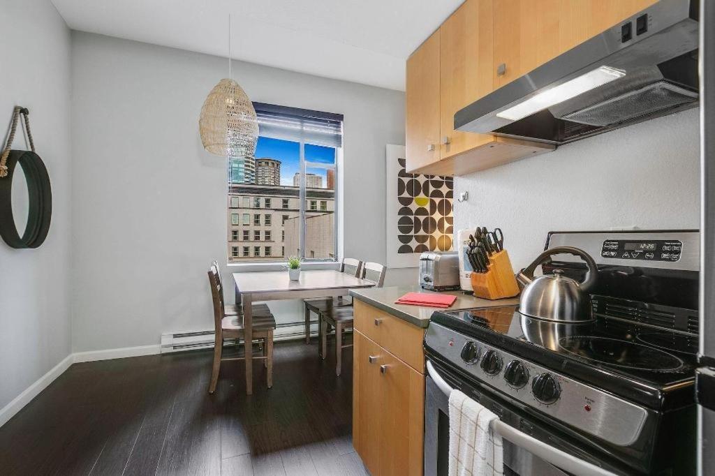 Отель The Oxford Seattle-Downtown Экстерьер фото